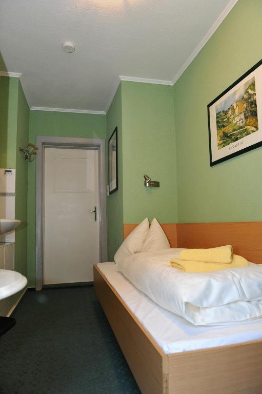 Hotel-Pension Haus Neustadt BRE Quarto foto